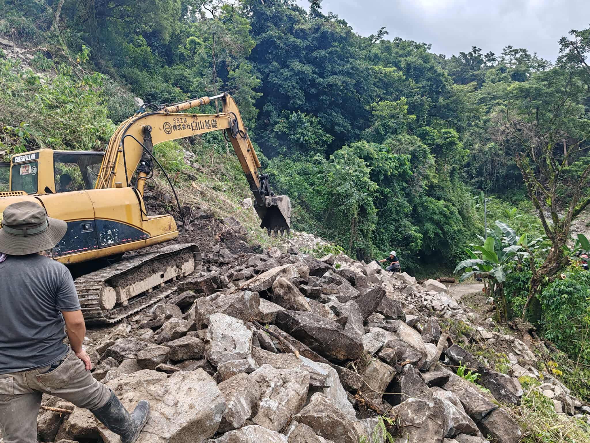07-12-2025-ROAD CLEARING 1